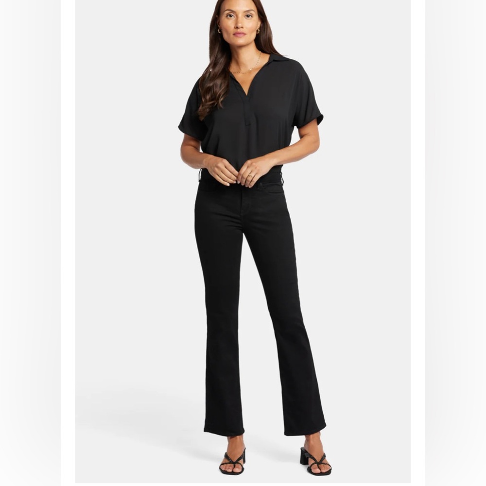 EUC Barbra Bootcut Jean size 4